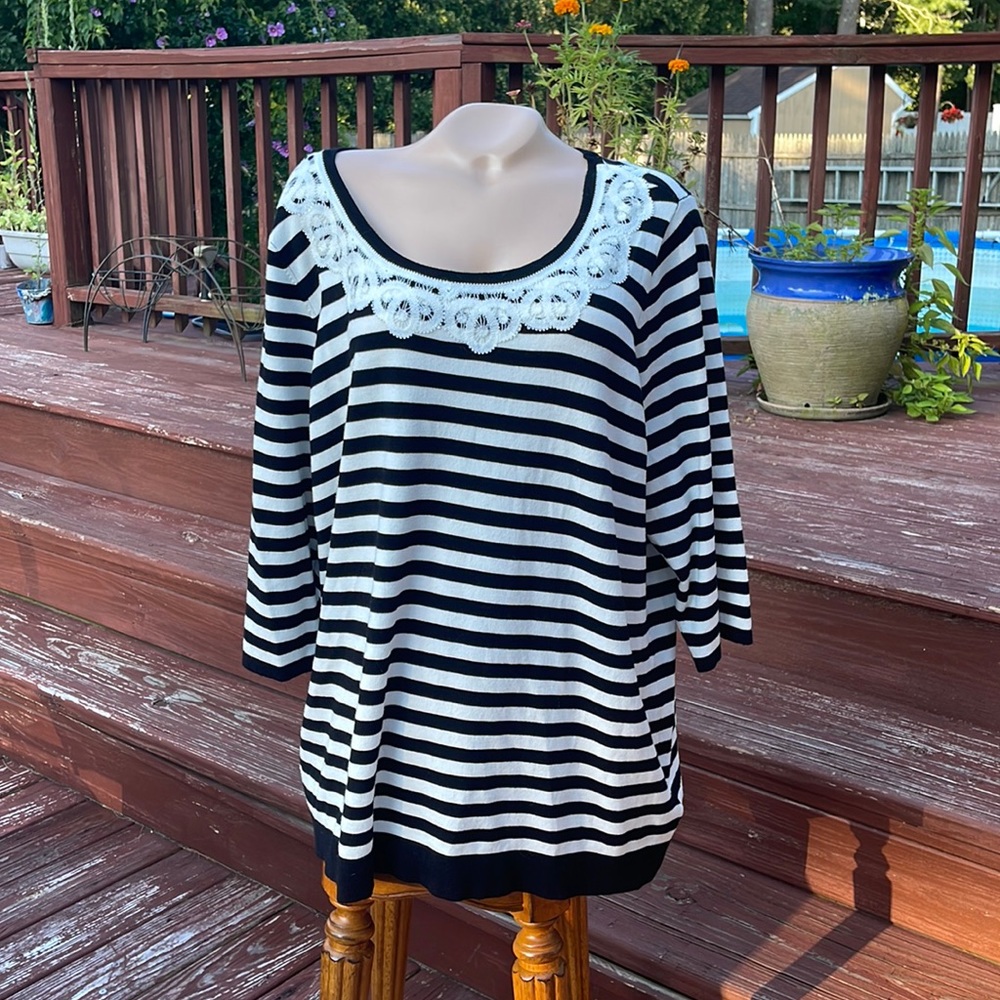 Roz & Ali Size 3X New With Tags Comfortable Black and White Top